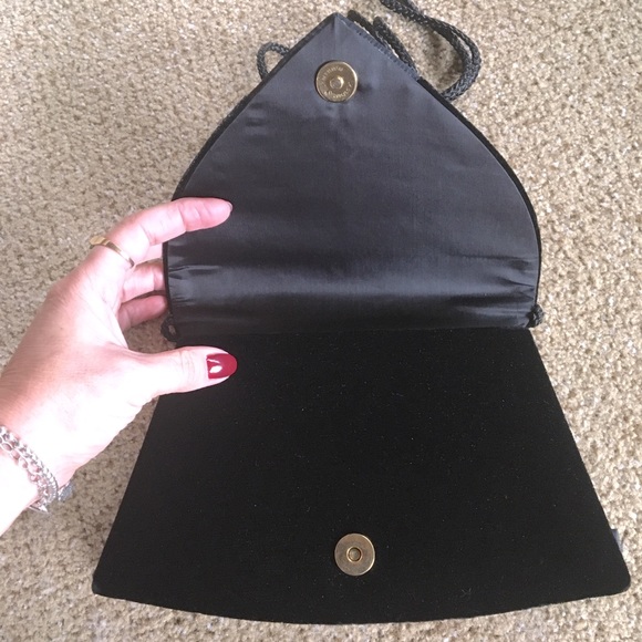 Velvet and satin cocktail purse - Picture 3 of 6